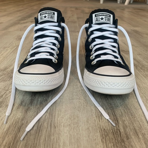 Converse Black and White mid-Tops - Picture 14 of 14